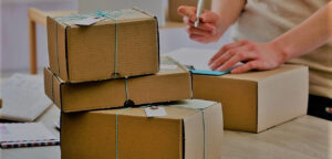 ارسال بسته به وسیله پست